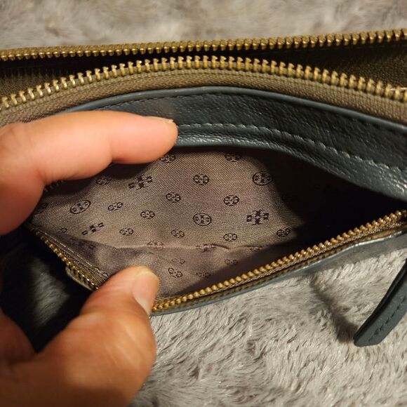 Tory Burch long zip wallet - Picture 14 of 16